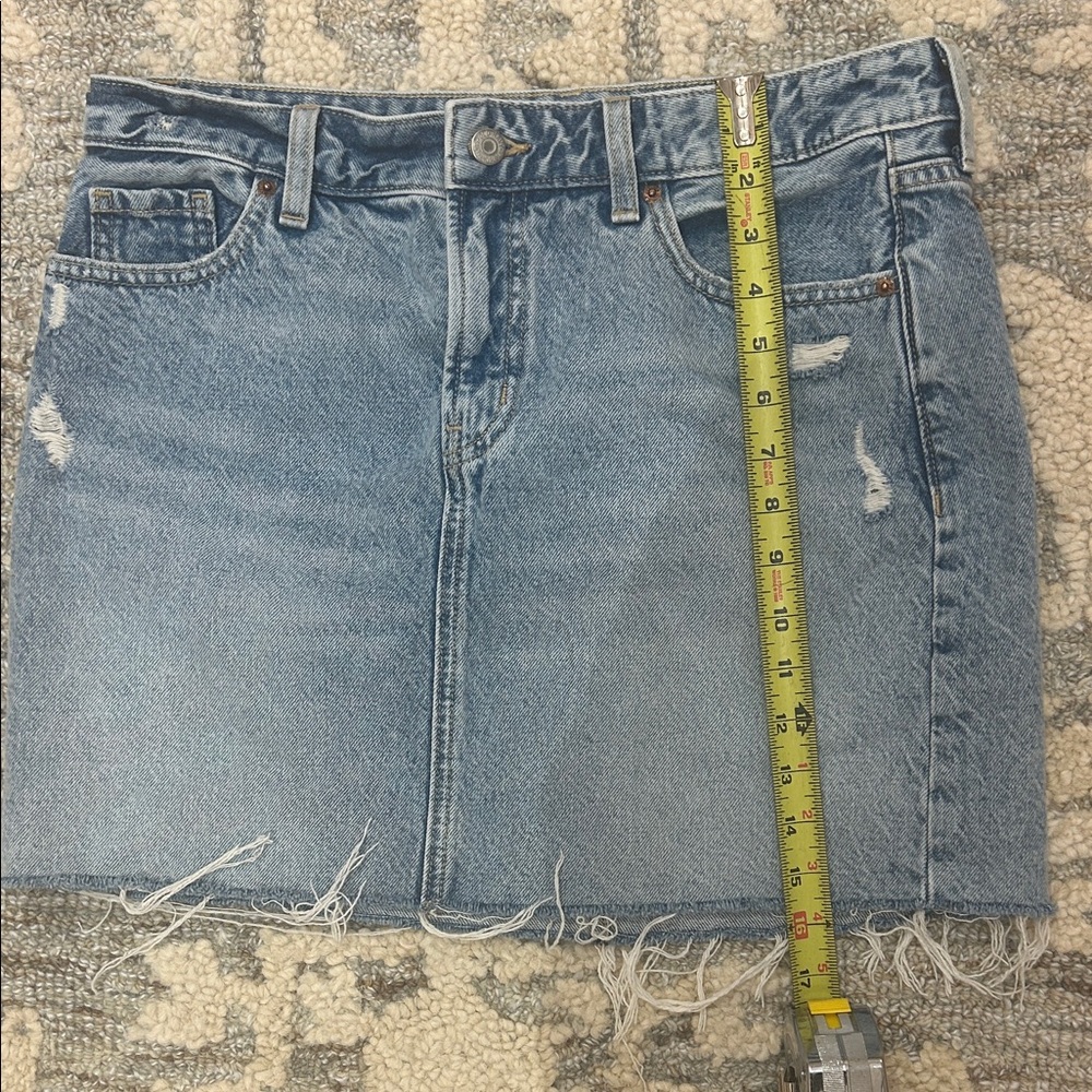 Old Navy Women's Light Blue Distressed Denim Mini Skirt - Picture 5 of 5